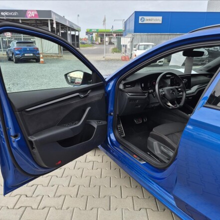 2,0 TSI RS 180 AT7 1.MAJITEL PO SERVISE
