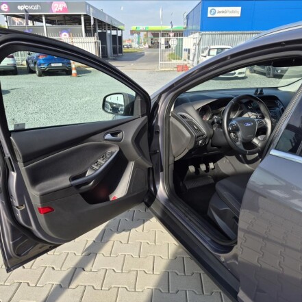 1,6 EcoBoost Titanium ČR 2.majitel