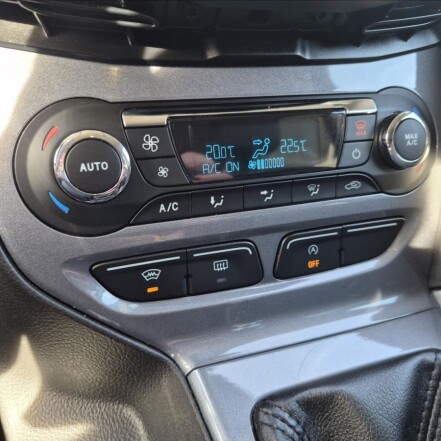1,6 EcoBoost Titanium ČR 2.majitel