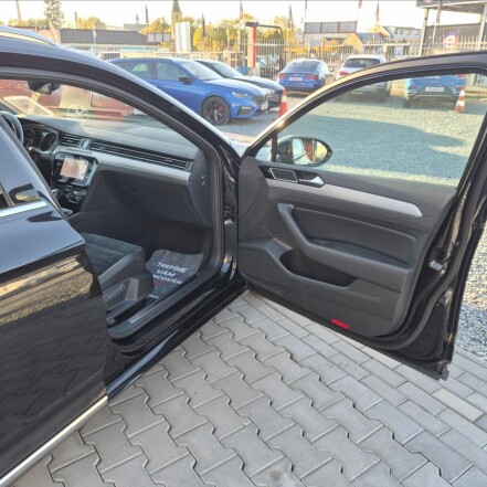 2,0 TDI B8 DSG7 Highline