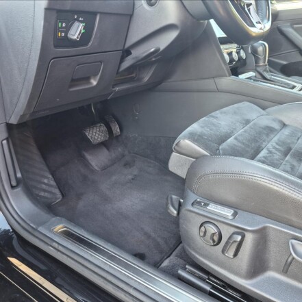 2,0 TDI B8 DSG7 Highline