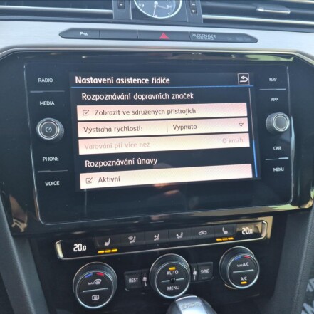 2,0 TDI B8 DSG7 Highline
