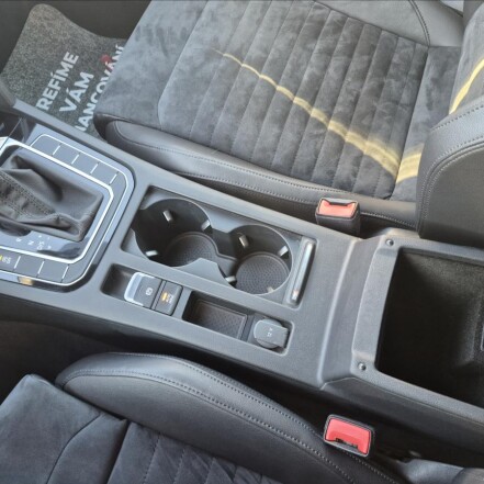 2,0 TDI B8 DSG7 Highline