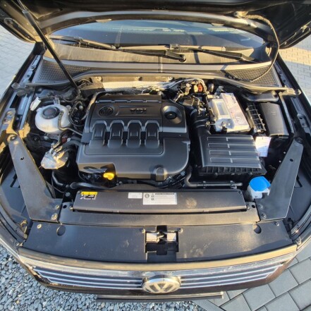 2,0 TDI B8 DSG7 Highline