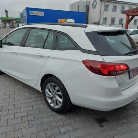 1,3 T AUTOMAT SPORTS TOURER S.KNIHA