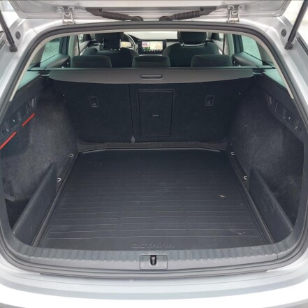 2,0 TDI STYLE FUL LED S.KNIHA