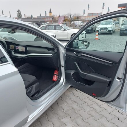 2,0 TDI STYLE FUL LED S.KNIHA