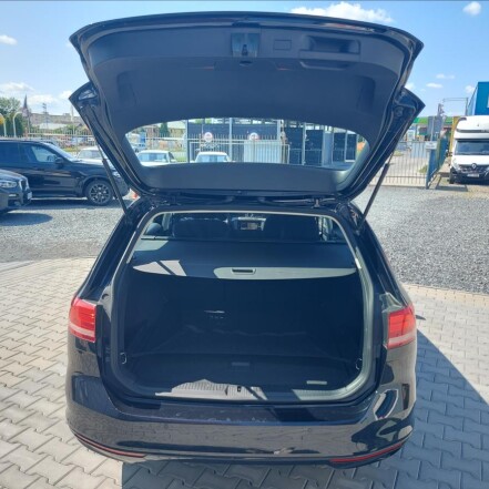 2,0 TDI DSG F1 S.KNIHA NAVI
