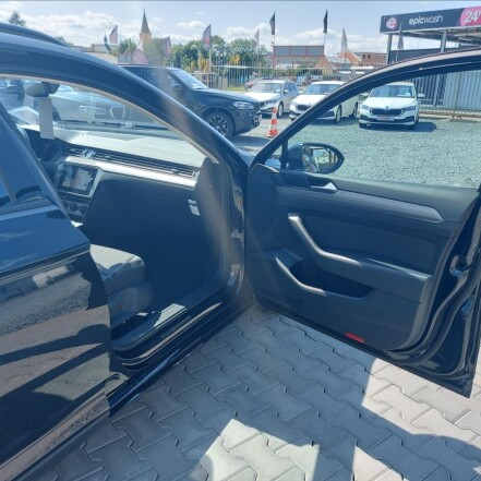 2,0 TDI DSG F1 S.KNIHA NAVI