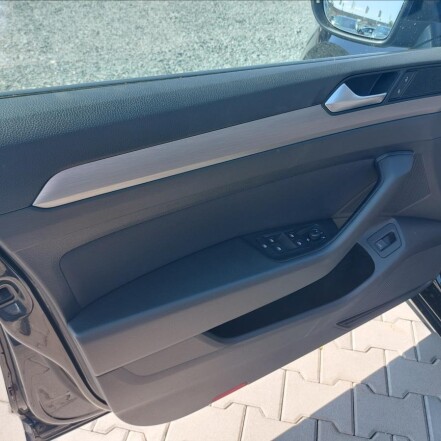 2,0 TDI DSG F1 S.KNIHA NAVI