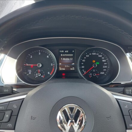 2,0 TDI DSG NAVI TAŽNÉ KAMERA