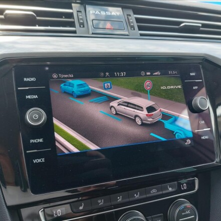 2,0 TDI DSG NAVI TAŽNÉ KAMERA