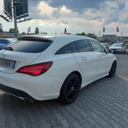 200d Shooting Brake S.HISTORIE