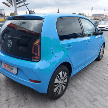 0,0 SOH 90%Shark Decor S.KNIHA