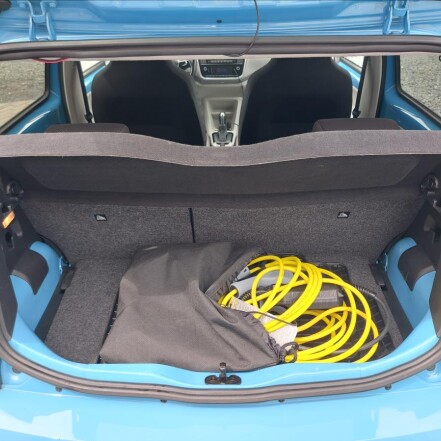 0,0 SOH 90%Shark Decor S.KNIHA