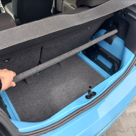 0,0 SOH 90%Shark Decor S.KNIHA