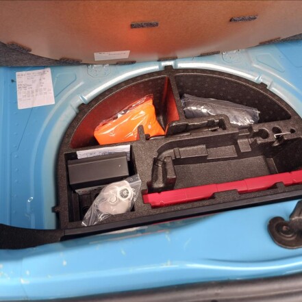 0,0 SOH 90%Shark Decor S.KNIHA