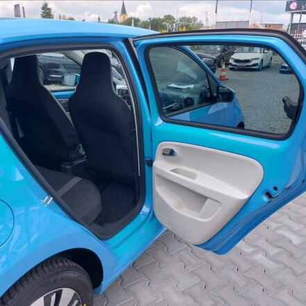 0,0 SOH 90%Shark Decor S.KNIHA