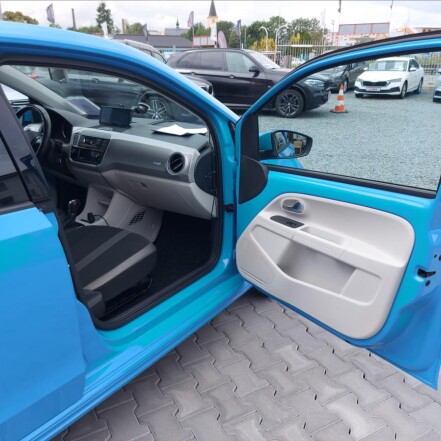 0,0 SOH 90%Shark Decor S.KNIHA