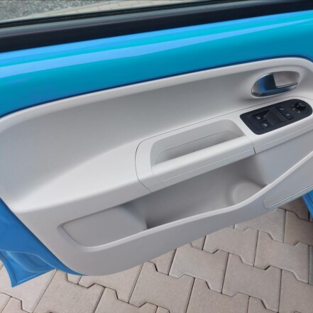 0,0 SOH 90%Shark Decor S.KNIHA