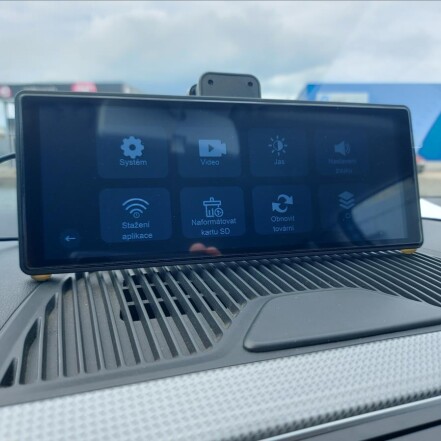 0,0 SOH 90%Shark Decor S.KNIHA