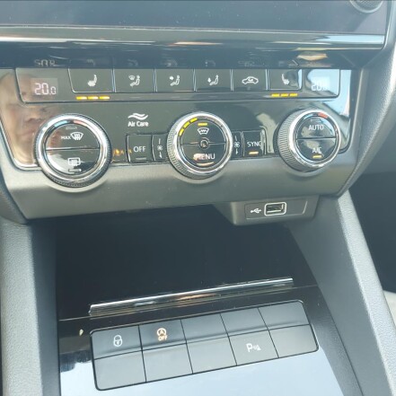 1,5 TSI G-TEC DSG STYLE ČR