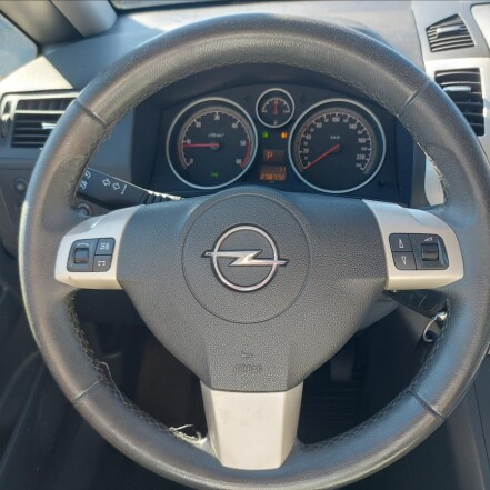 1,9 CDTI Automat 7MÍST ČR