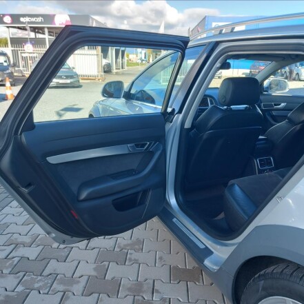 3,0 TDI V6 QUATTRO 6°MANUÁL S.KNIHA