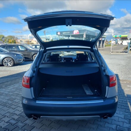 3,0 TDI V6 QUATTRO 6°MANUÁL S.KNIHA