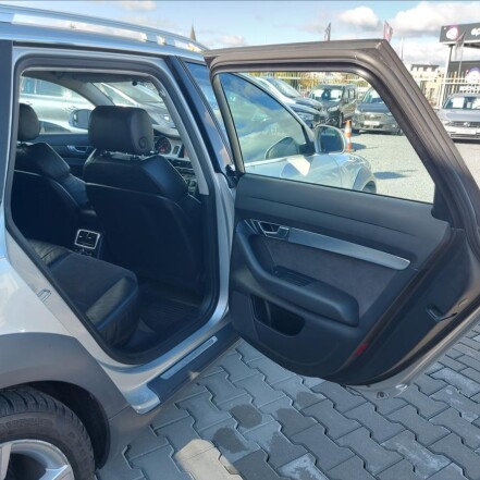 3,0 TDI V6 QUATTRO 6°MANUÁL S.KNIHA