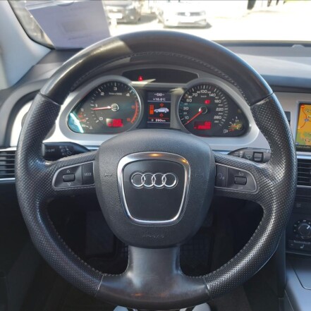 3,0 TDI V6 QUATTRO 6°MANUÁL S.KNIHA