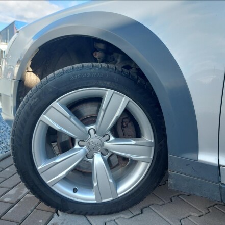 3,0 TDI V6 QUATTRO 6°MANUÁL S.KNIHA