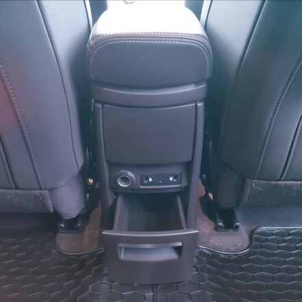 2,0 dCi 4Control Initiale Paris S.KNIHA