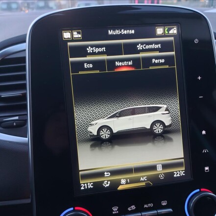 2,0 dCi 4Control Initiale Paris S.KNIHA