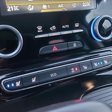 2,0 dCi 4Control Initiale Paris S.KNIHA