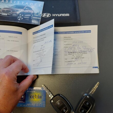 2,5 CRDi 6míst ČR 2.majitel S.KNIHA