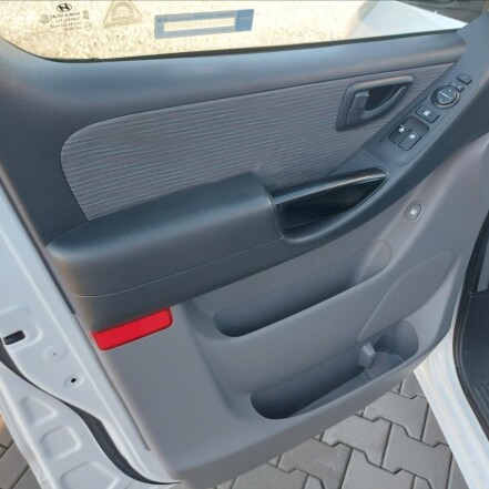 2,5 CRDi 6míst ČR 2.majitel S.KNIHA