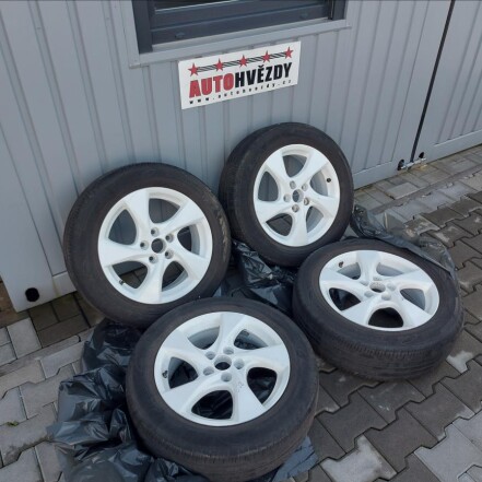 1,8 HYBRID E-CVT AUTOMAT ČR 1.majitel