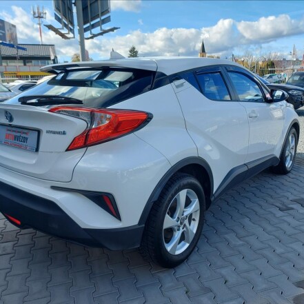 1,8 HYBRID E-CVT AUTOMAT ČR 1.majitel