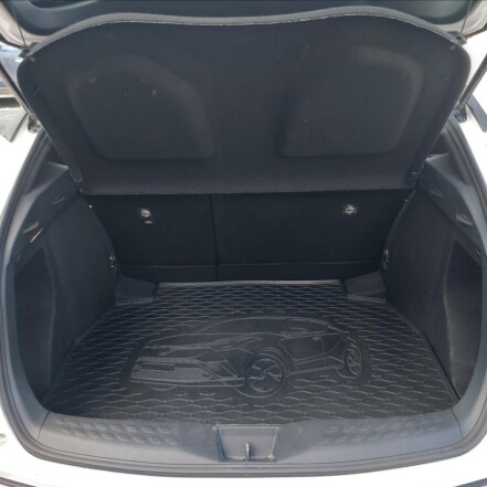 1,8 HYBRID E-CVT AUTOMAT ČR 1.majitel