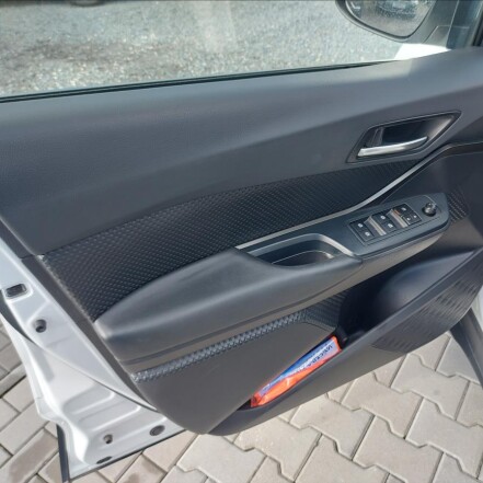 1,8 HYBRID E-CVT AUTOMAT ČR 1.majitel