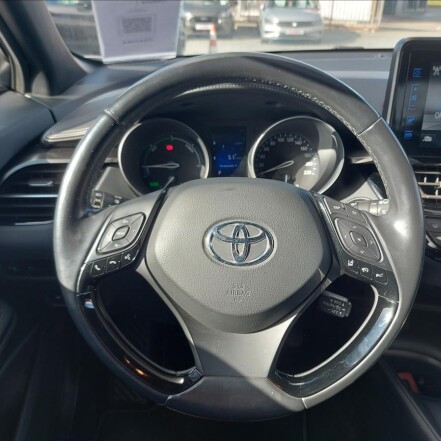 1,8 HYBRID E-CVT AUTOMAT ČR 1.majitel