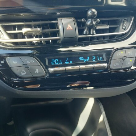 1,8 HYBRID E-CVT AUTOMAT ČR 1.majitel