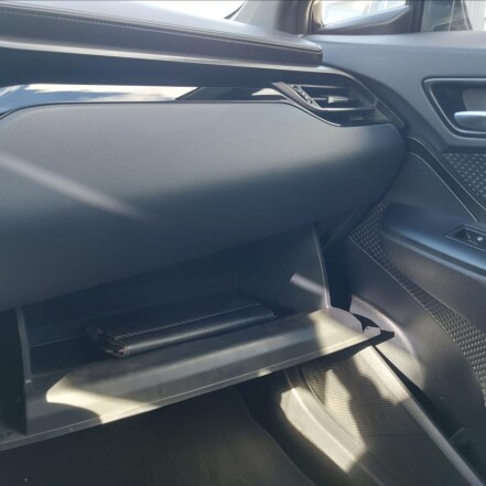 1,8 HYBRID E-CVT AUTOMAT ČR 1.majitel