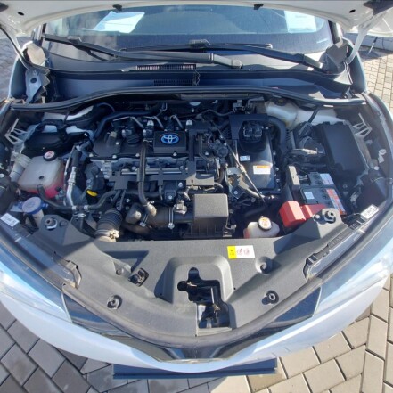 1,8 HYBRID E-CVT AUTOMAT ČR 1.majitel