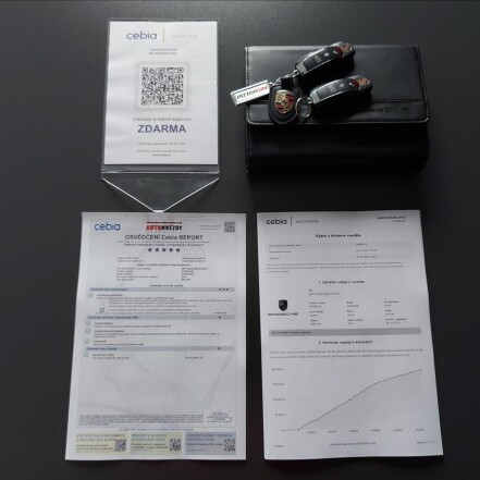 S 3.0 V6 HYBRID ČR S.KNIHA