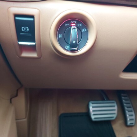 S 3.0 V6 HYBRID ČR S.KNIHA