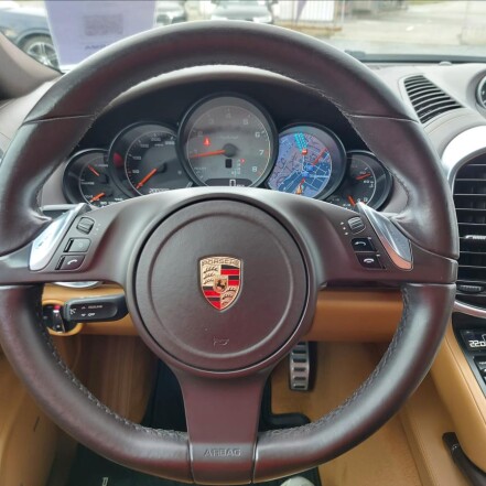 S 3.0 V6 HYBRID ČR S.KNIHA