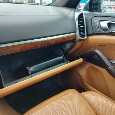 S 3.0 V6 HYBRID ČR S.KNIHA