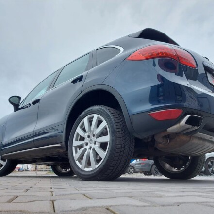 S 3.0 V6 HYBRID ČR S.KNIHA